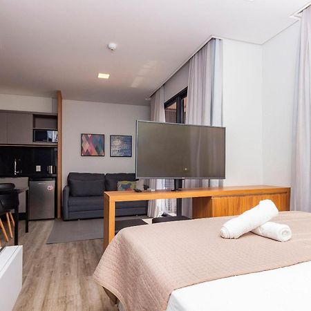 Aion Suites 205 - Lindo Apartamento Com Vista Para O Mar, A 60M Da Praia De Bombinhas, Com Piscina E Academia No Rooftop. エクステリア 写真
