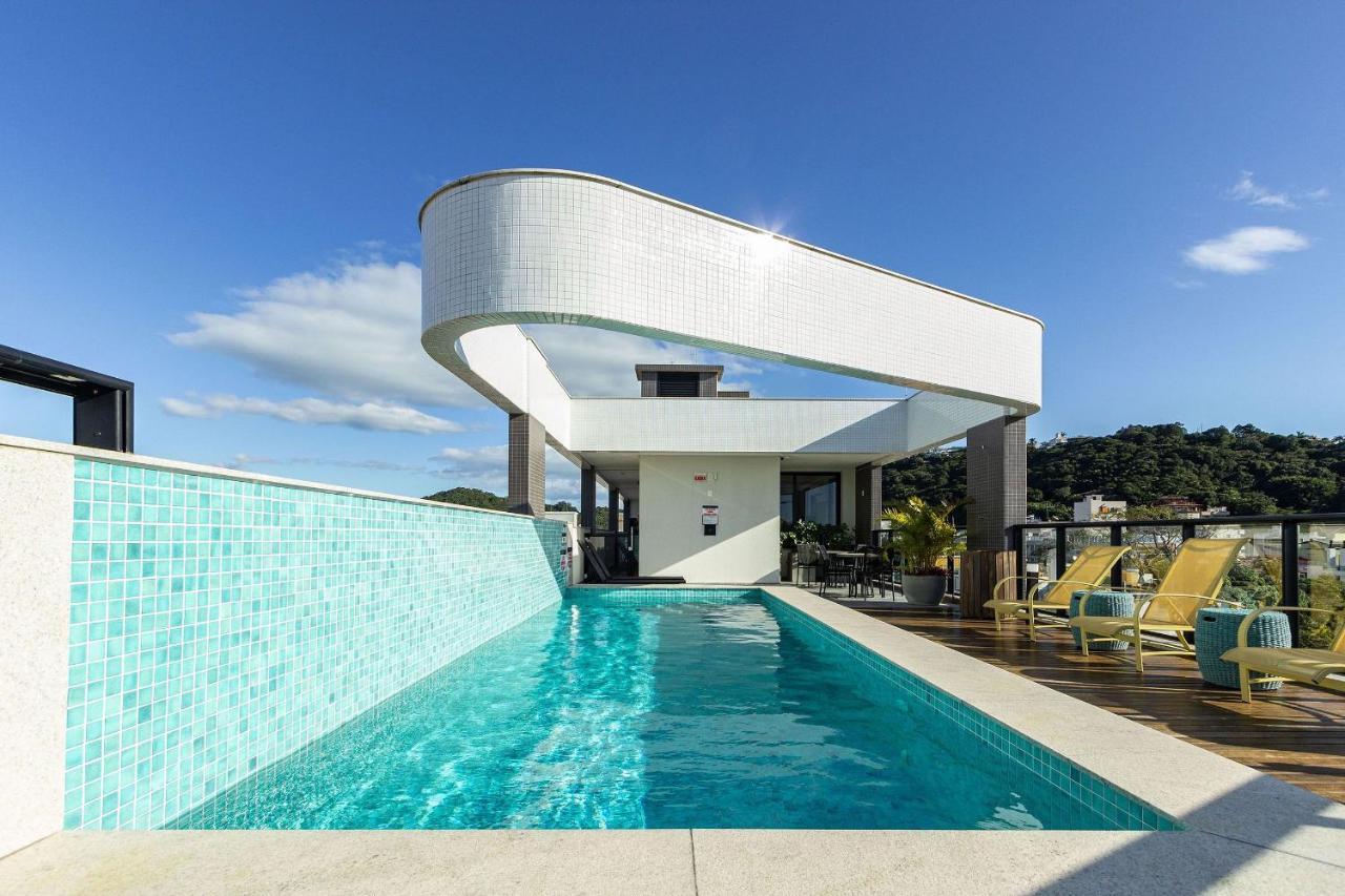 Aion Suites 205 - Lindo Apartamento Com Vista Para O Mar, A 60M Da Praia De Bombinhas, Com Piscina E Academia No Rooftop. エクステリア 写真