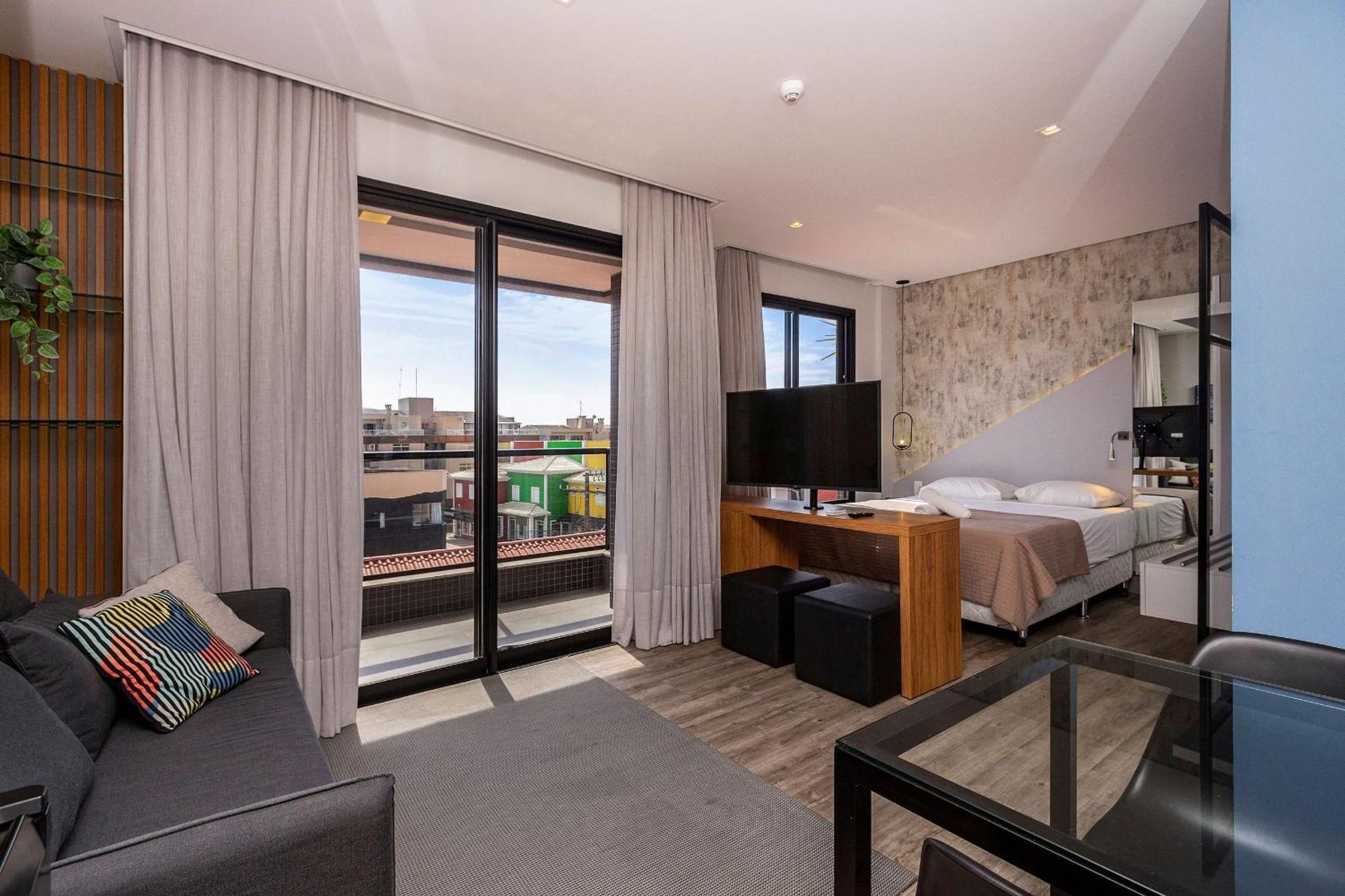 Aion Suites 205 - Lindo Apartamento Com Vista Para O Mar, A 60M Da Praia De Bombinhas, Com Piscina E Academia No Rooftop. エクステリア 写真