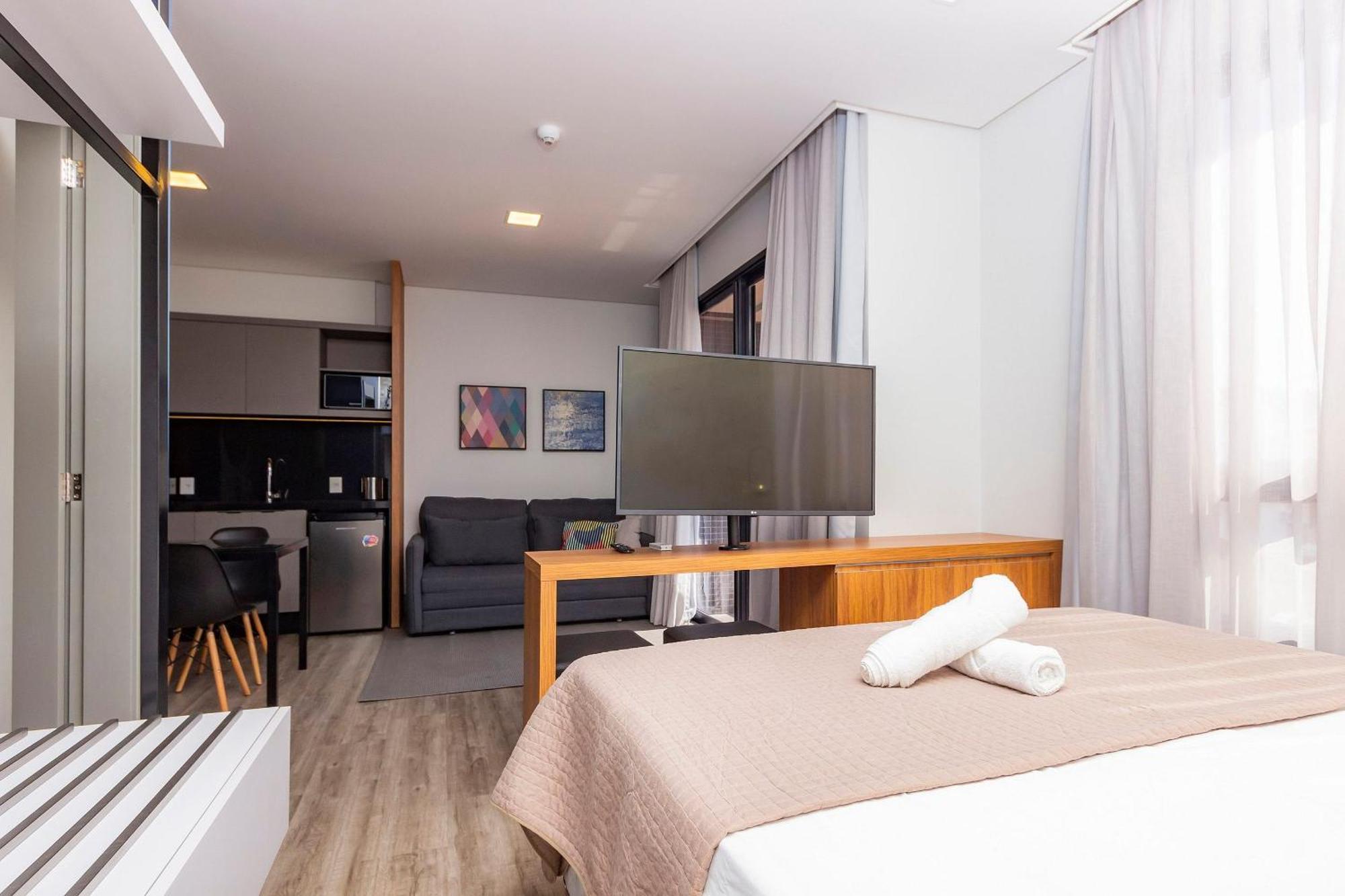 Aion Suites 205 - Lindo Apartamento Com Vista Para O Mar, A 60M Da Praia De Bombinhas, Com Piscina E Academia No Rooftop. エクステリア 写真